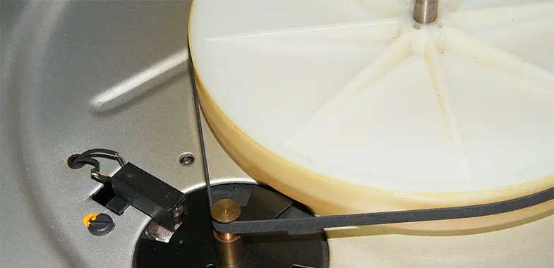 A belt drive turntable without it's platter